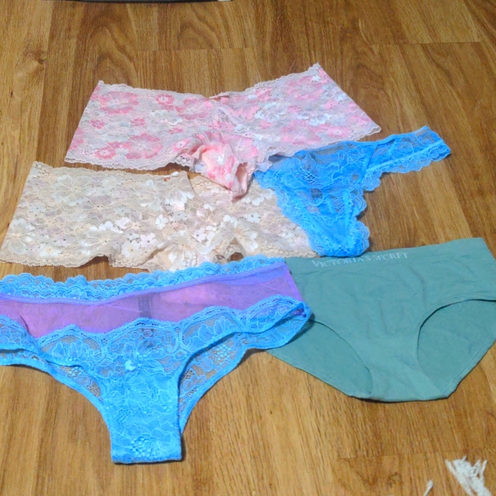 VS Luxury Pastel 🤍 Panties (5 pair bundle)
